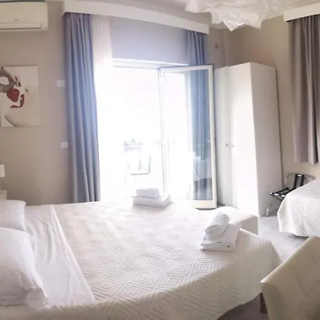 Athena Charming Bed & Breakfast 3*