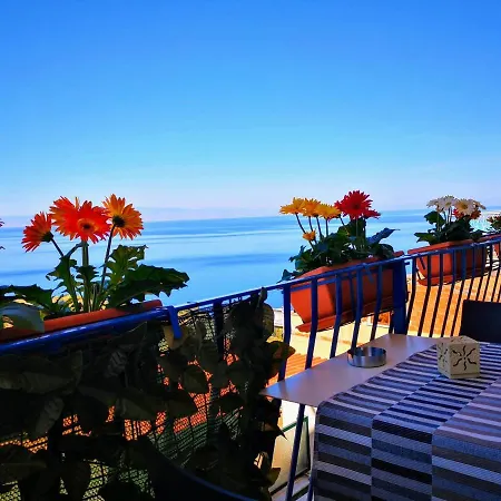 Athena Charming B&B