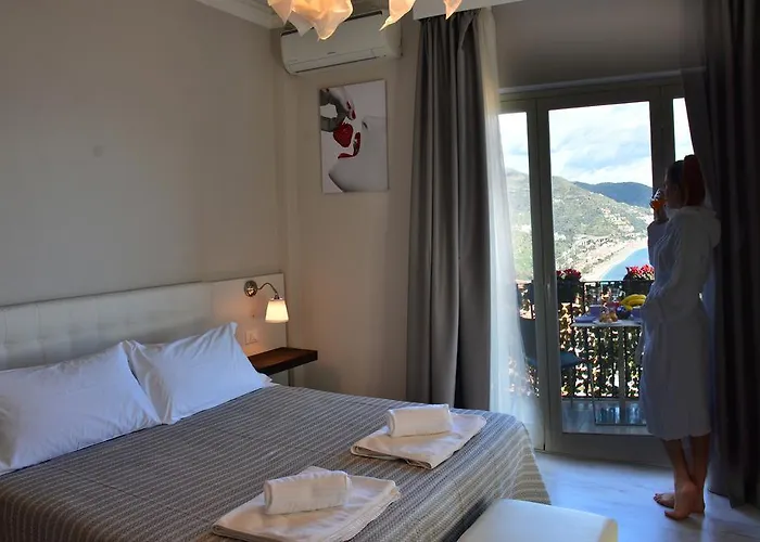 Athena Charming Bed and Breakfast