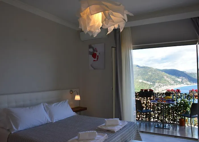 Bed and Breakfast Athena Charming 4*
