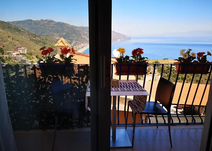 Athena Charming Bed and Breakfast 4*