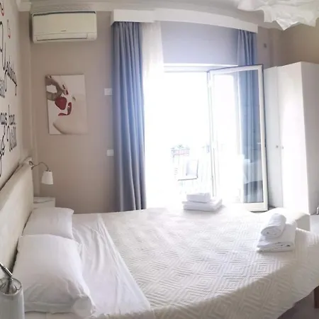 Athena Charming Bed and Breakfast 4*