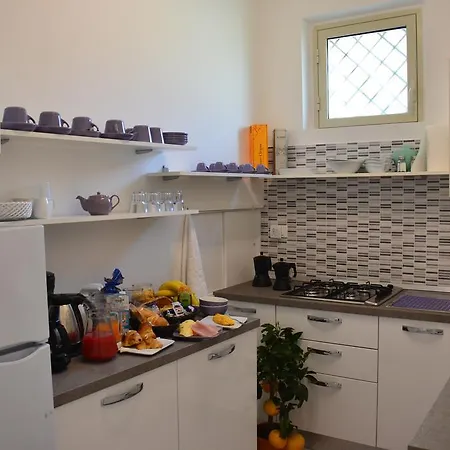 Bed and Breakfast Athena Charming