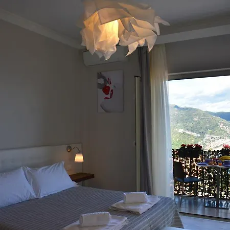 Bed and Breakfast Athena Charming 4*