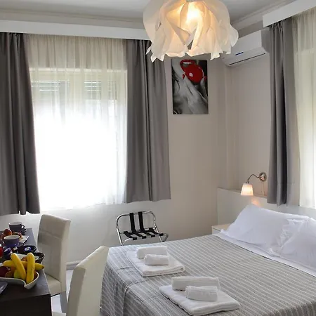 Athena Charming Ταορμίνα