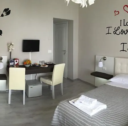 Bed and Breakfast Athena Charming 4*